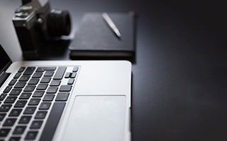 《星光背后的裂痕：好男人人设遭遇信任危机》